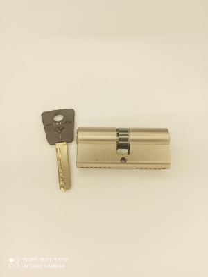 Mul-T-Lock 7x7 35X35 клкл. хром.